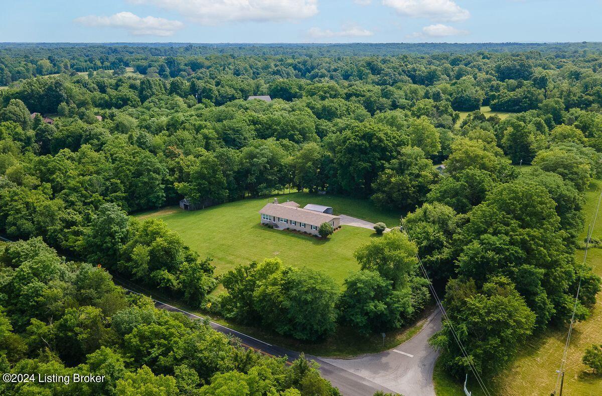 7021 Routt Road Louisville, KY 40299 - Photo 2 of 29 2