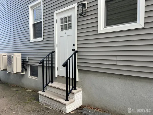 $1,950 | 33 Obert Street, Unit 1B, South River, NJ 08882