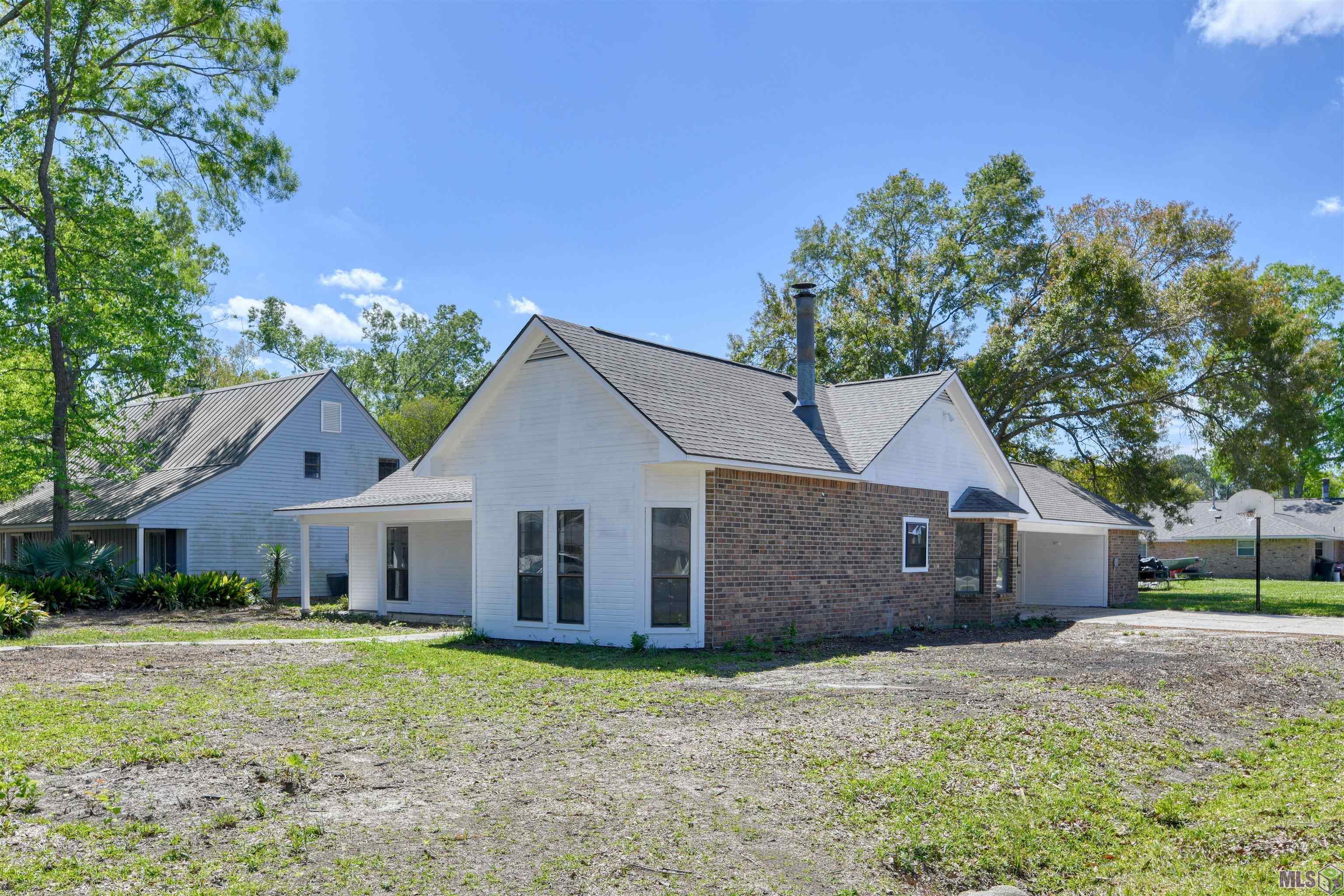 7618 Chairman Avenue Baton Rouge, LA 70817 - Photo 2 of 19