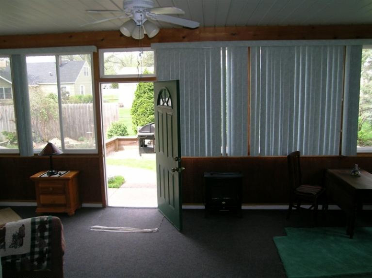 906 Pine Street Three Rivers, MI 49093 - Photo 11 of 22 Additional Photo