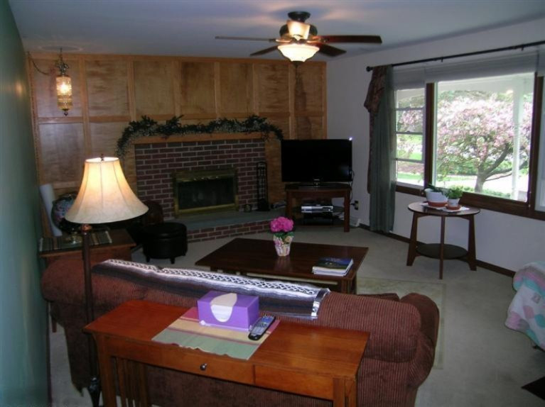 906 Pine Street Three Rivers, MI 49093 - Photo 3 of 22 Additional Photo