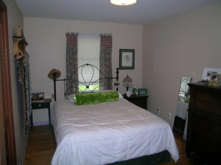 906 Pine Street Three Rivers, MI 49093 - Photo 6 of 22 Additional Photo