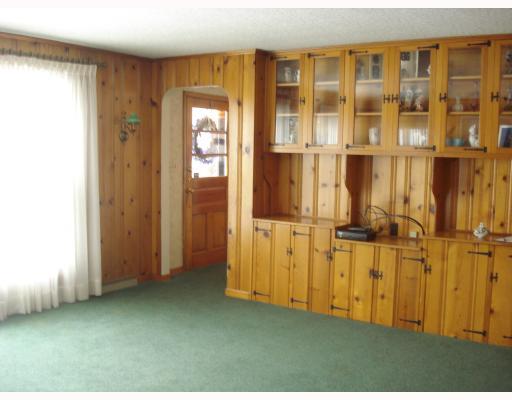 797 McCleary Road Hookstown, PA 15050 - Photo 3 of 18 Living Room.