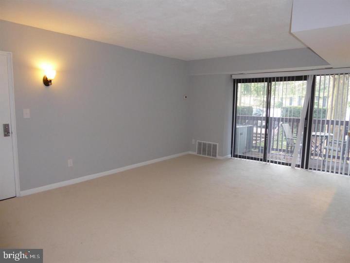 55 Skyhill Road, Unit 201 Alexandria, VA 22314 - Photo 2 of 19 Living Room