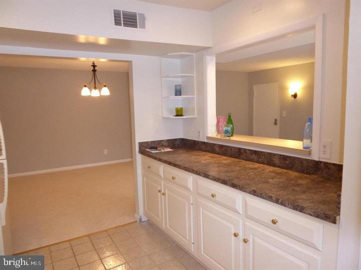 55 Skyhill Road, Unit 201 Alexandria, VA 22314 - Photo 8 of 19