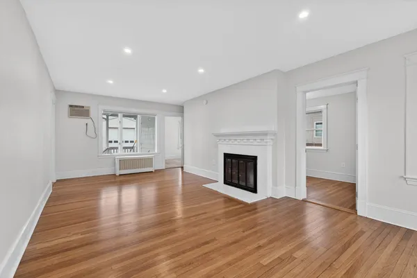 $625,000 | 930 Forest Avenue, Portland, ME 04103