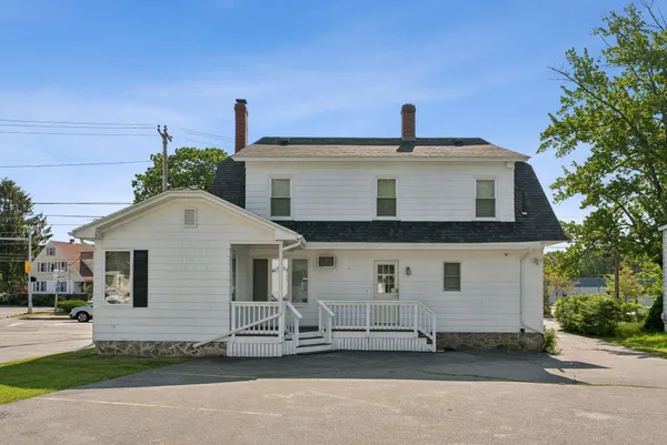 $625,000 | 930 Forest Avenue, Portland, ME 04103
