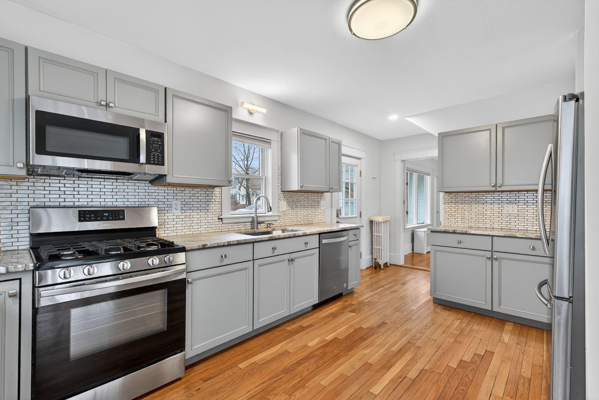 930 Forest Avenue Portland, ME 04103 - Photo 6 of 35 DSC01467