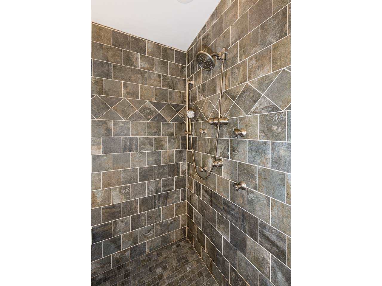 2952 Yale Bridge Road South Beloit, IL 61080 - Photo 12 of 22 a bathroom with a shower