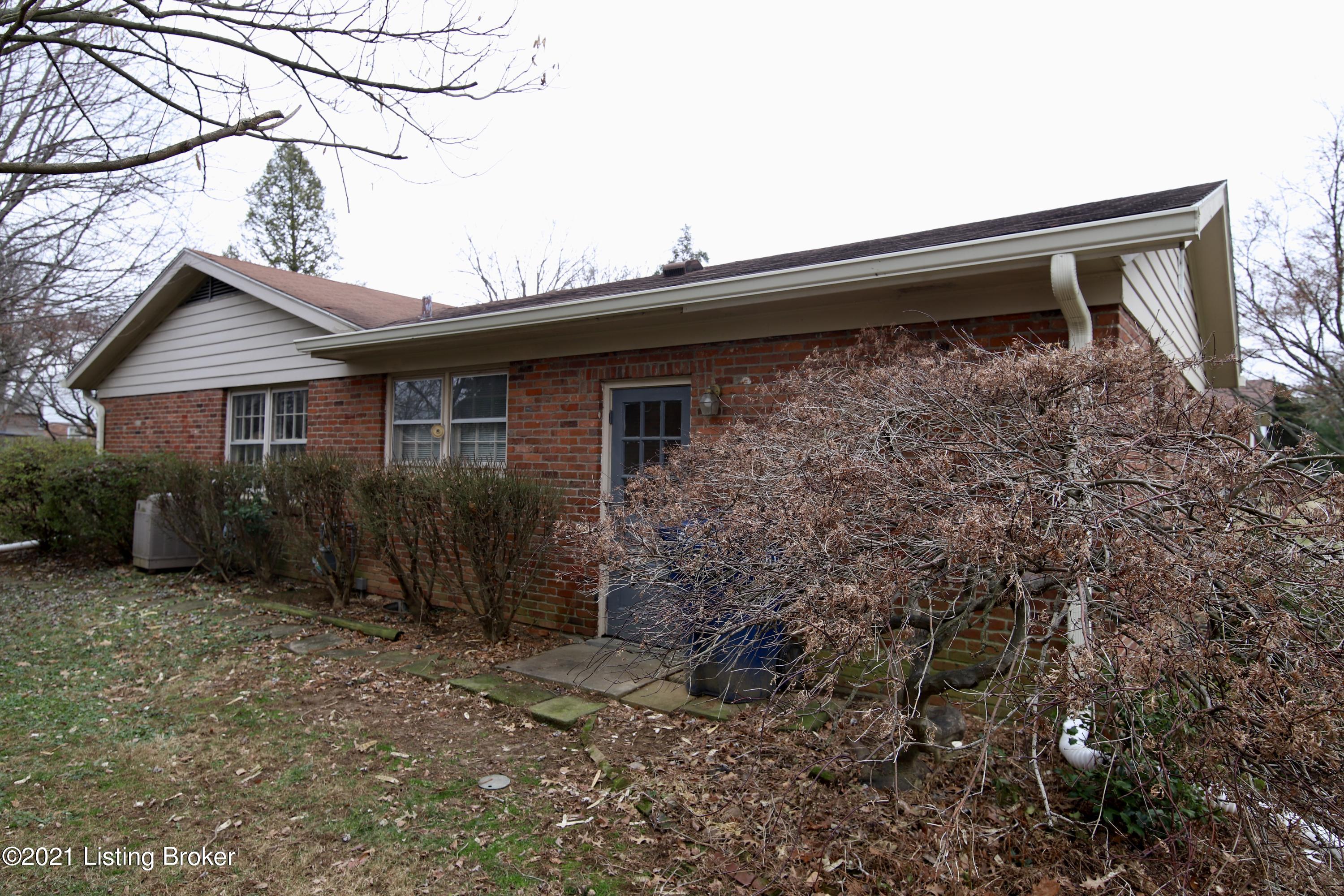 2115 Westridge Road Louisville, KY 40242 - Photo 21 of 25 IMG_4468