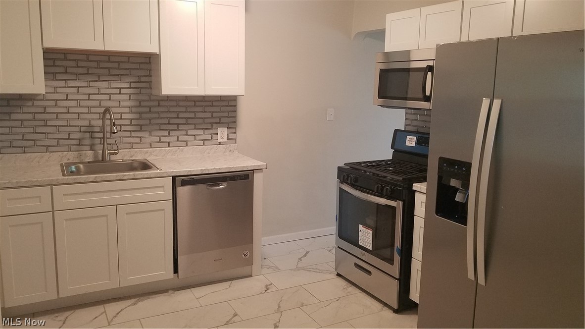 12604 Grannis Road Cleveland, OH 44125 - Photo 3 of 15 Kitchen