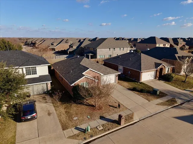 $359,500 | 5012 Willow Bend Lane, Sachse, TX 75048