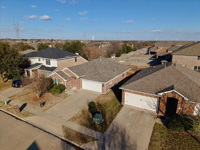 $359,500 | 5012 Willow Bend Lane, Sachse, TX 75048