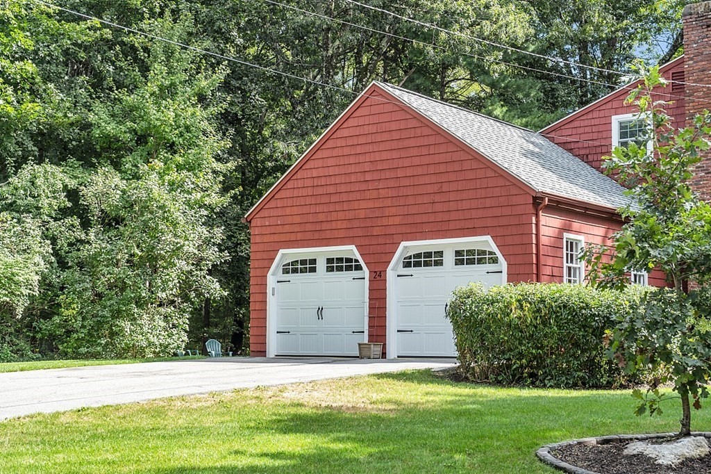 24 Whippletree Road Chelmsford, MA 01824 - Photo 4 of 34 a view of a house with a yard