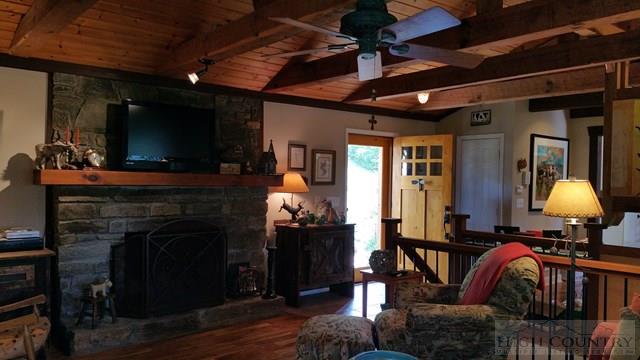 152 Overlook Hill Boone, NC 28607 - Photo 3 of 24 Gallery Image 3