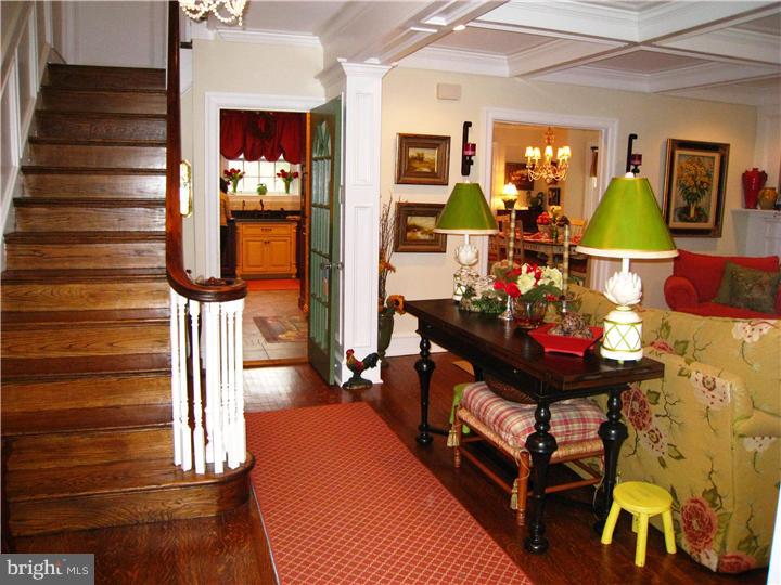 5 West Hampton Road Philadelphia, PA 19118 - Photo 2 of 25 Foyer