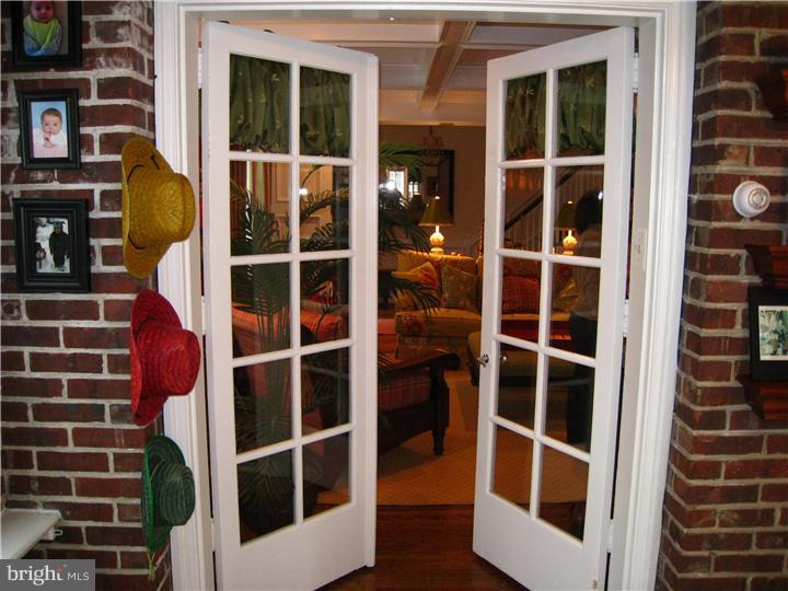5 West Hampton Road Philadelphia, PA 19118 - Photo 24 of 25 Gallery Image 24