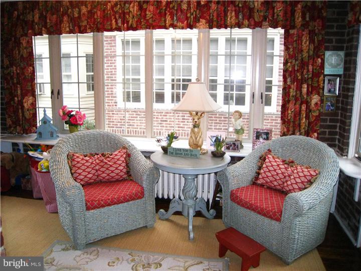 5 West Hampton Road Philadelphia, PA 19118 - Photo 5 of 25 Sun Room