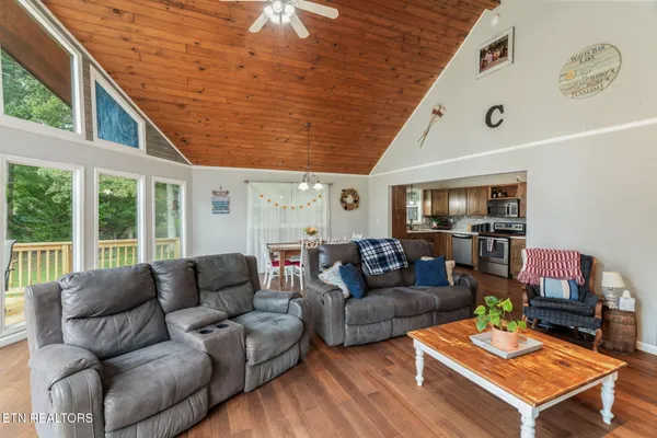 $615,900 | 124 Beard Lane, Kingston, TN 37763