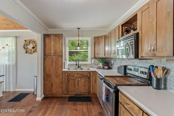 $615,900 | 124 Beard Lane, Kingston, TN 37763