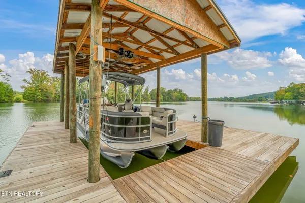 $615,900 | 124 Beard Lane, Kingston, TN 37763