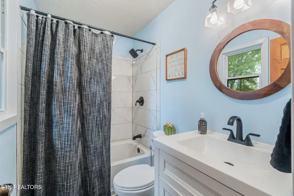 $615,900 | 124 Beard Lane, Kingston, TN 37763