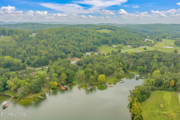 $615,900 | 124 Beard Lane, Kingston, TN 37763