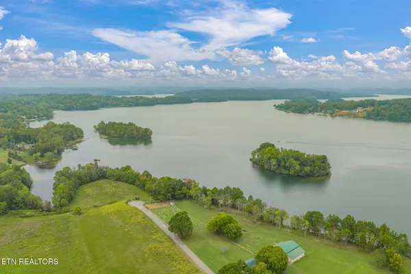 $615,900 | 124 Beard Lane, Kingston, TN 37763