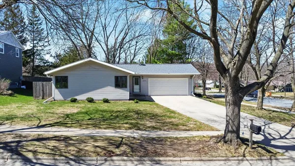 $374,900 | 2502 Janie Lane, Madison, WI 53711