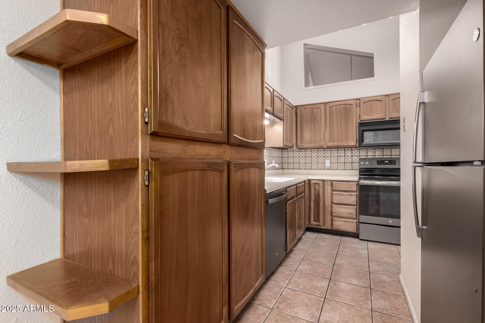 4313 North 29th Way Phoenix, AZ 85016 - Photo 12 of 31 Efficient Galley Kitchen Design