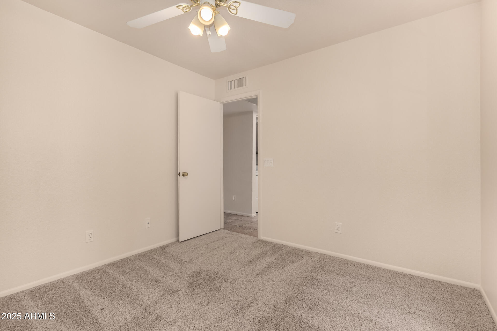 4313 North 29th Way Phoenix, AZ 85016 - Photo 22 of 31 Spacious Bedroom with Fan