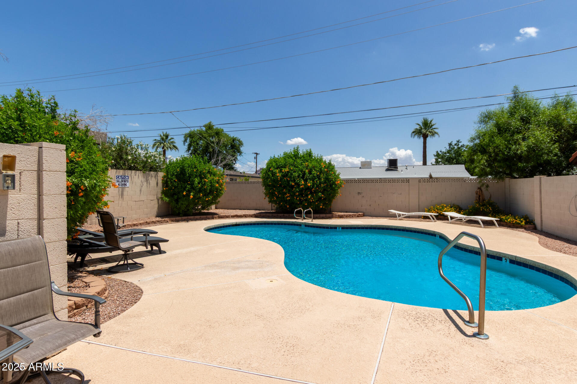 4313 North 29th Way Phoenix, AZ 85016 - Photo 30 of 31 Refreshing Community Pool