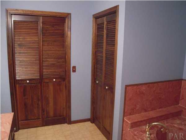 7732 Elrod Road Milton, FL 32583 - Photo 10 of 17 Master Closets