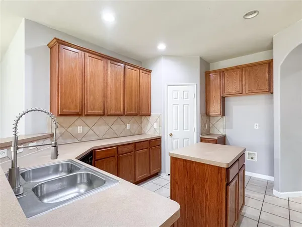 $2,750 | 1212 Maple Terrace Drive, Mansfield, TX 76063