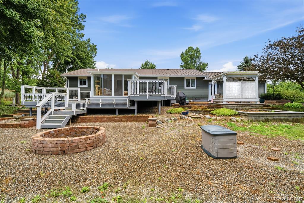 13182 Gilbert Road Memphis, MI 48041 - Photo 4 of 48 Gallery Image 4