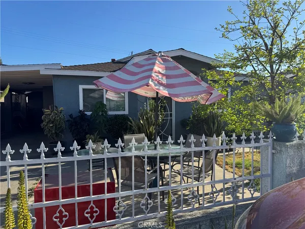 $645,000 | 1454 East 215th Street, Carson, CA 90745