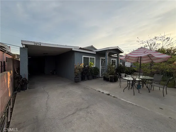 $645,000 | 1454 East 215th Street, Carson, CA 90745