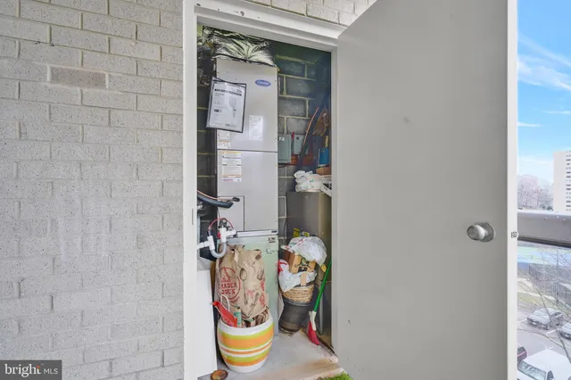 $3,000 | 307 Yoakum Parkway, Unit 609, Alexandria, VA 22304