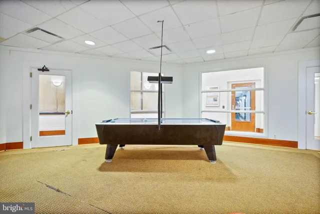 $3,000 | 307 Yoakum Parkway, Unit 609, Alexandria, VA 22304