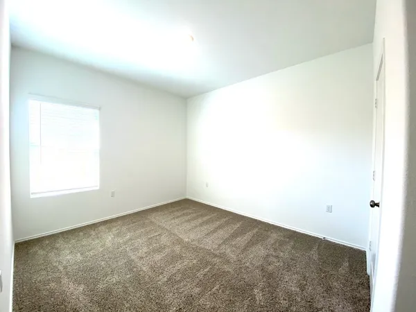 $1,900 | 14217 Sandrock Bend, Manor, TX 78653