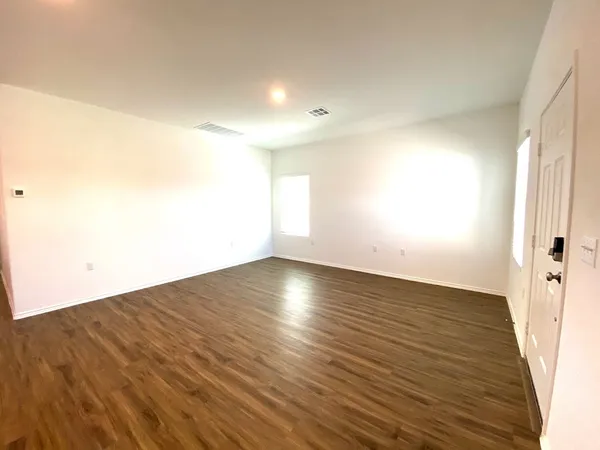 $1,900 | 14217 Sandrock Bend, Manor, TX 78653