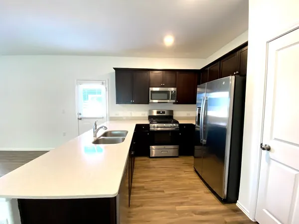 $1,900 | 14217 Sandrock Bend, Manor, TX 78653