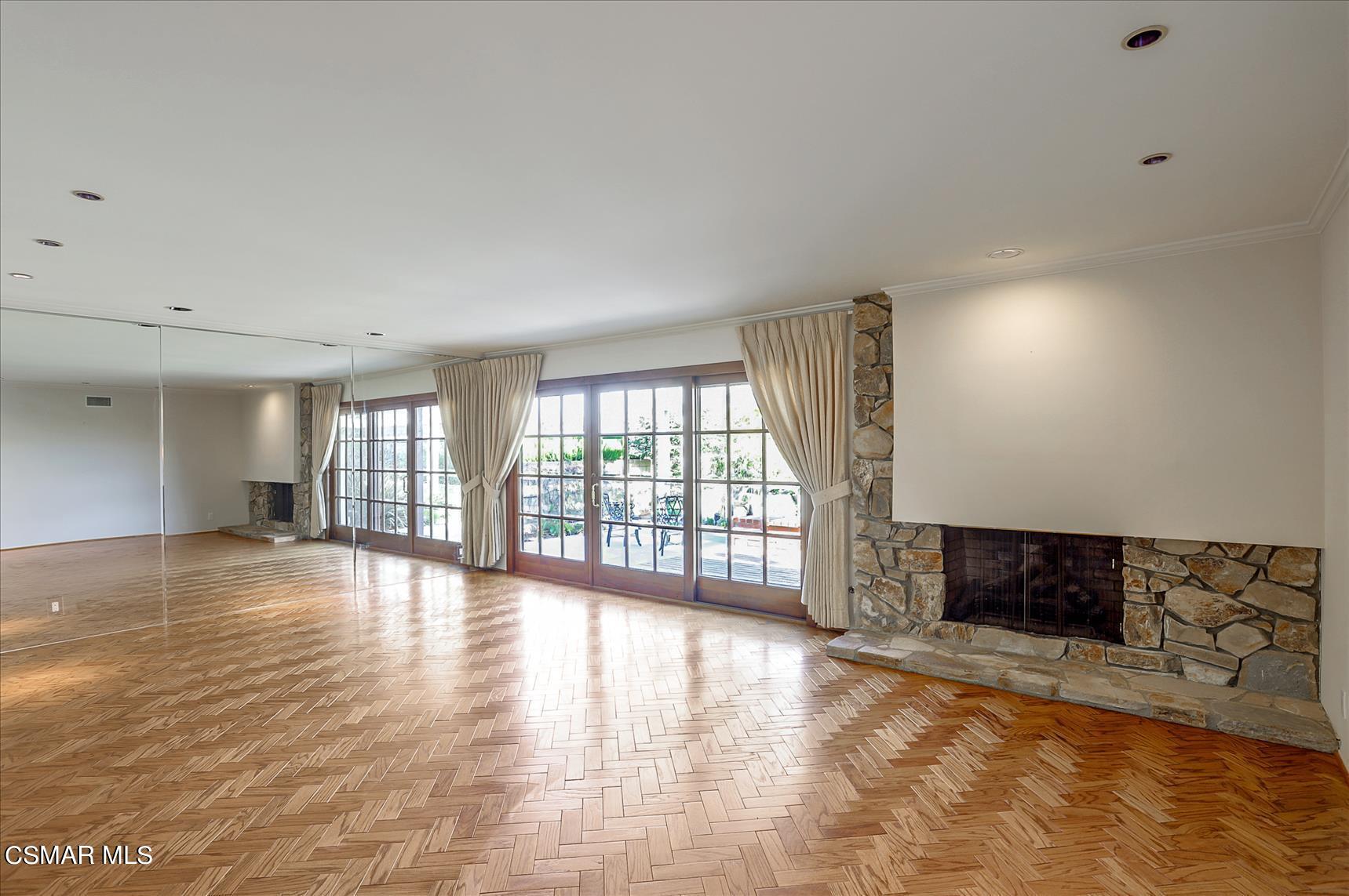 12100 Bowmore Avenue Porter Ranch, CA 91326 - Photo 6 of 24 10_f8-280322-297643-11