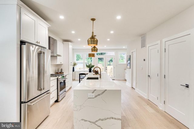 $1,100,000 | 4211 3rd Street Northwest, Washington, DC 20011