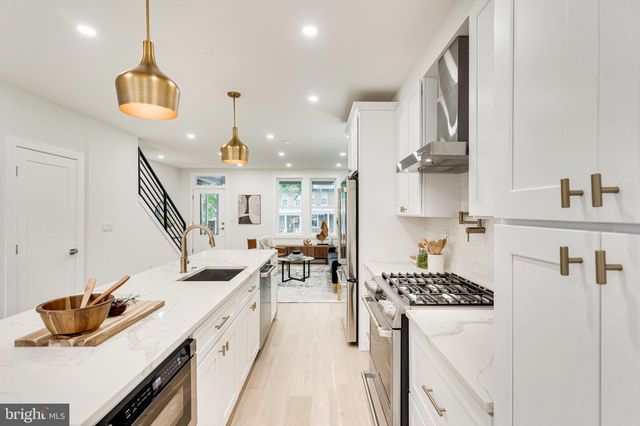 $1,100,000 | 4211 3rd Street Northwest, Washington, DC 20011