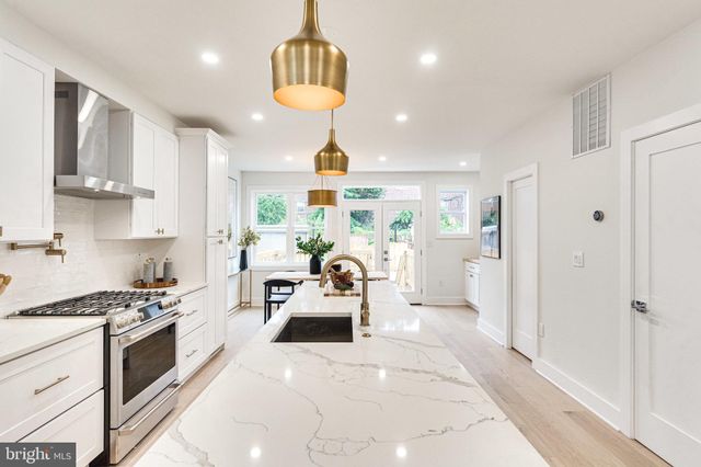 $1,100,000 | 4211 3rd Street Northwest, Washington, DC 20011