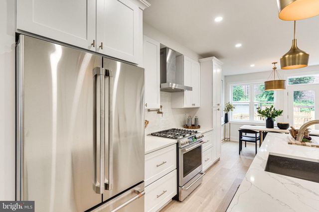 $1,100,000 | 4211 3rd Street Northwest, Washington, DC 20011