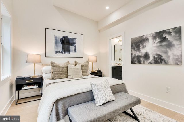 $1,100,000 | 4211 3rd Street Northwest, Washington, DC 20011