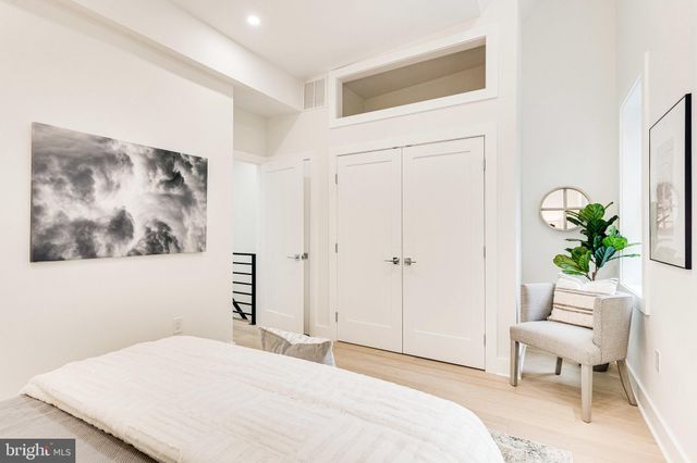 $1,100,000 | 4211 3rd Street Northwest, Washington, DC 20011