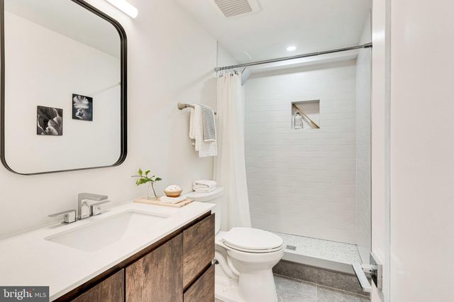 $1,100,000 | 4211 3rd Street Northwest, Washington, DC 20011